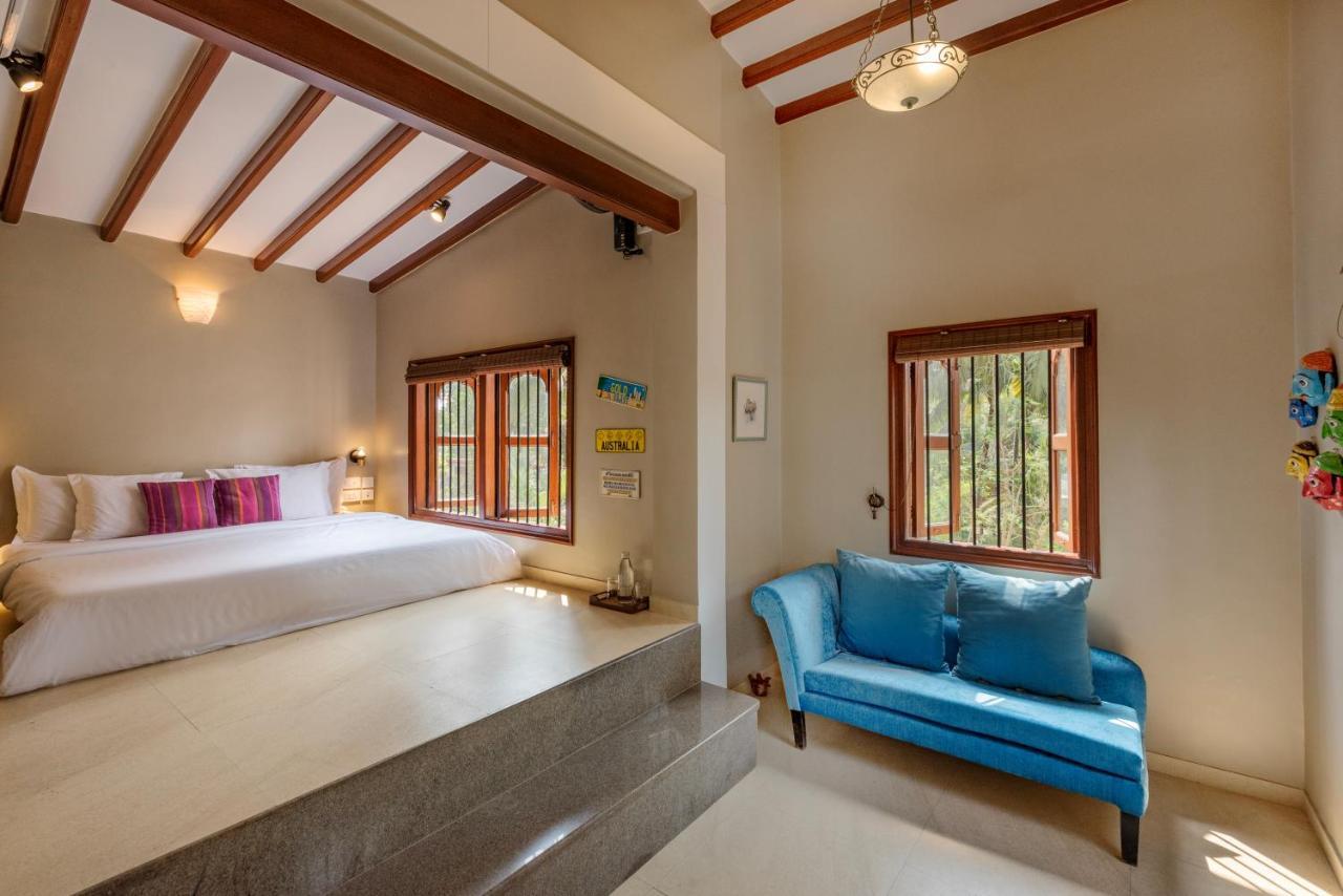 Saffronstays Casa Del Palms, Alibaug - Luxury Pool Villa With Chic Interiors, Alfresco Dining And Island Bar アリバグ エクステリア 写真