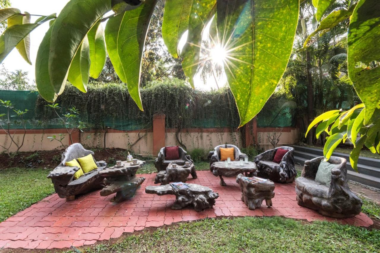 Saffronstays Casa Del Palms, Alibaug - Luxury Pool Villa With Chic Interiors, Alfresco Dining And Island Bar アリバグ エクステリア 写真