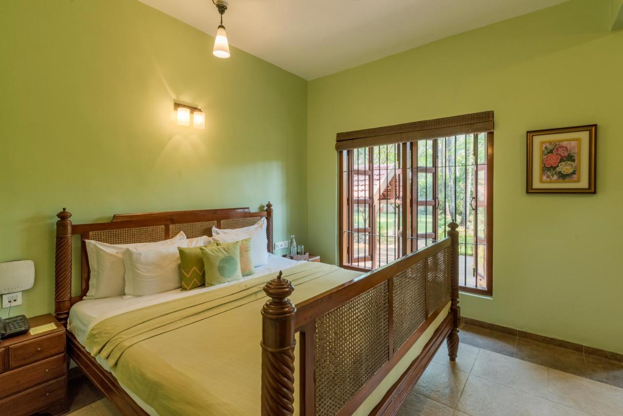 Saffronstays Casa Del Palms, Alibaug - Luxury Pool Villa With Chic Interiors, Alfresco Dining And Island Bar アリバグ エクステリア 写真