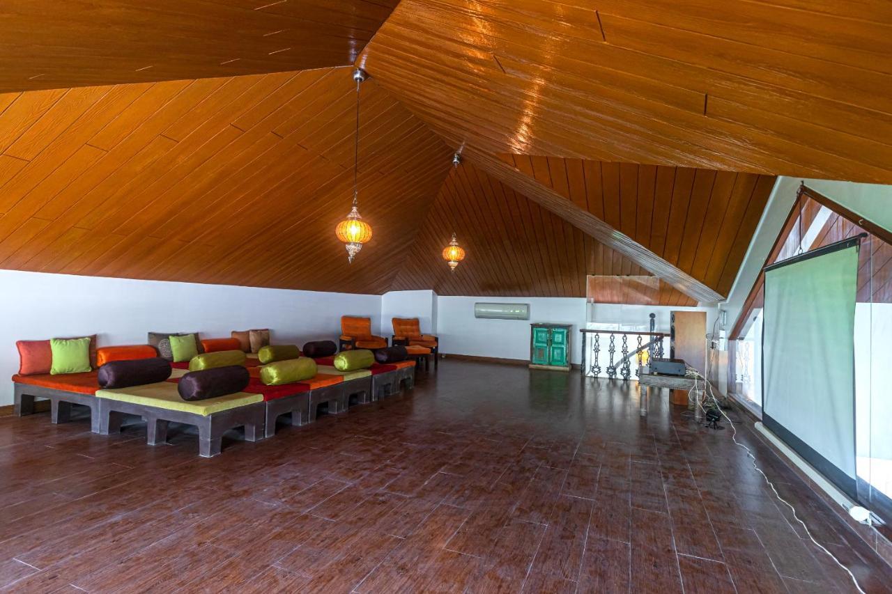 Saffronstays Casa Del Palms, Alibaug - Luxury Pool Villa With Chic Interiors, Alfresco Dining And Island Bar アリバグ エクステリア 写真